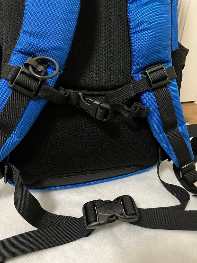 アークテリクス マンティス26 ブルー × ネイビー