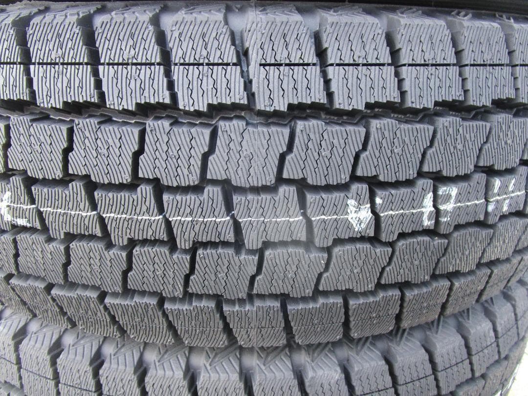 藤　新品スタッドレスセット