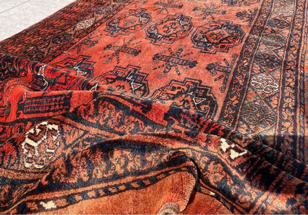 セミアンティーク　トルクメン エルサリ族　トライバルラグ　絨毯