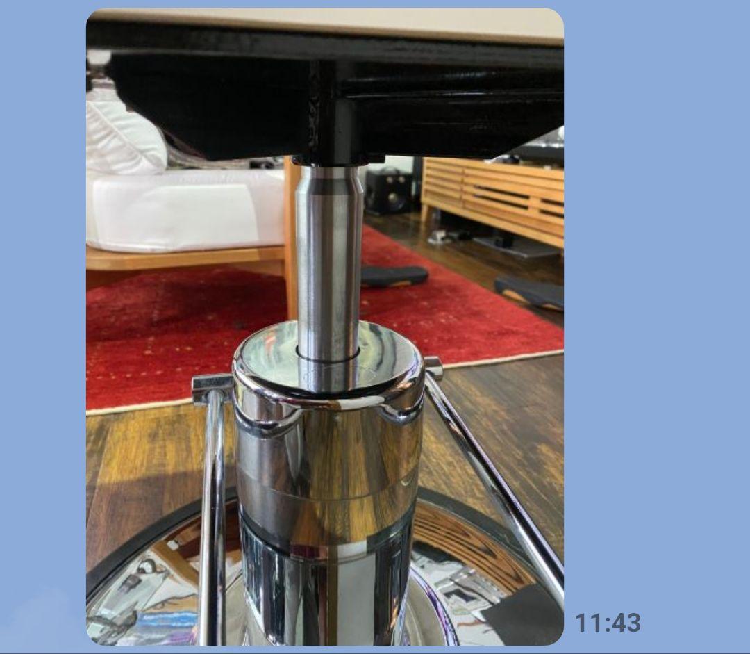 グラミープロ７５０　ラウンド油圧式トリミングテーブル(外付けアーム付き)