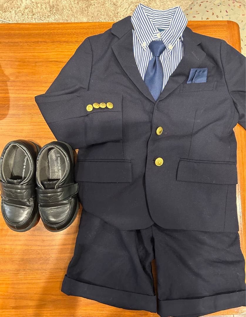 値下げ美品　Ralph Laurenスーツ7点セット 120㎝