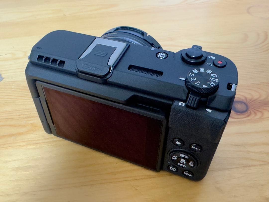 Canon PowerShot V1 ＋予備バッテリー 保護フィルタ アダプタ