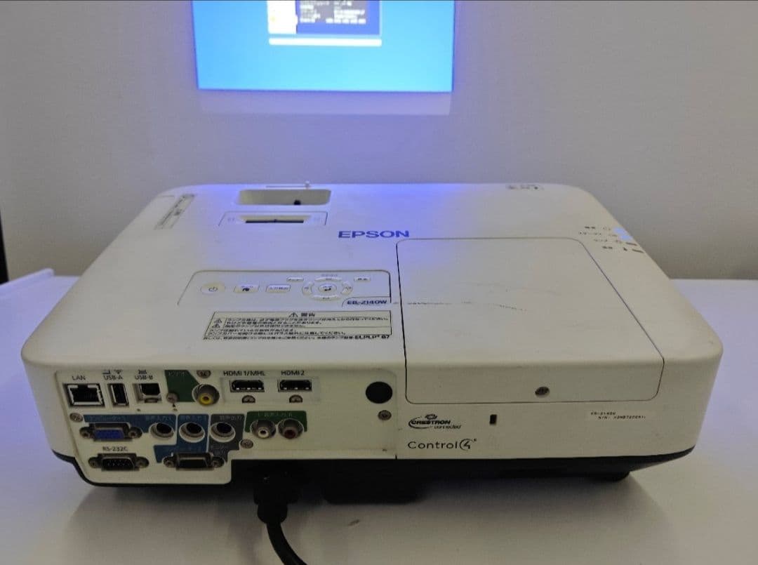 EPSON プロジェクター　EB-2140W　 ランプ時間50H/11H 時間
