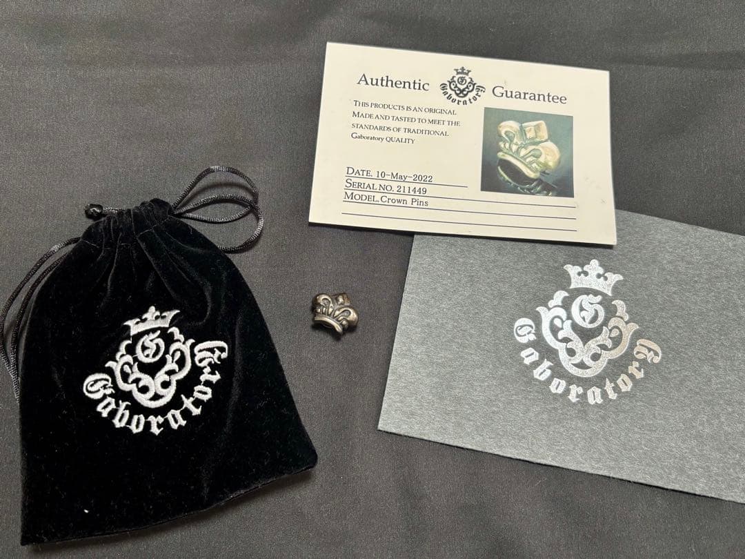 ガボラトリー　クラウン　ピンズ　ホールディングス製