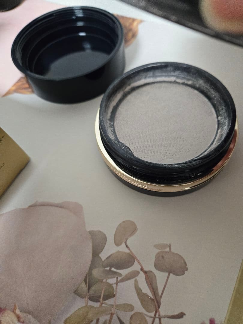 新品　クレ・ド・ポー ボーテ プードルトランスパラントｎ Ｍ