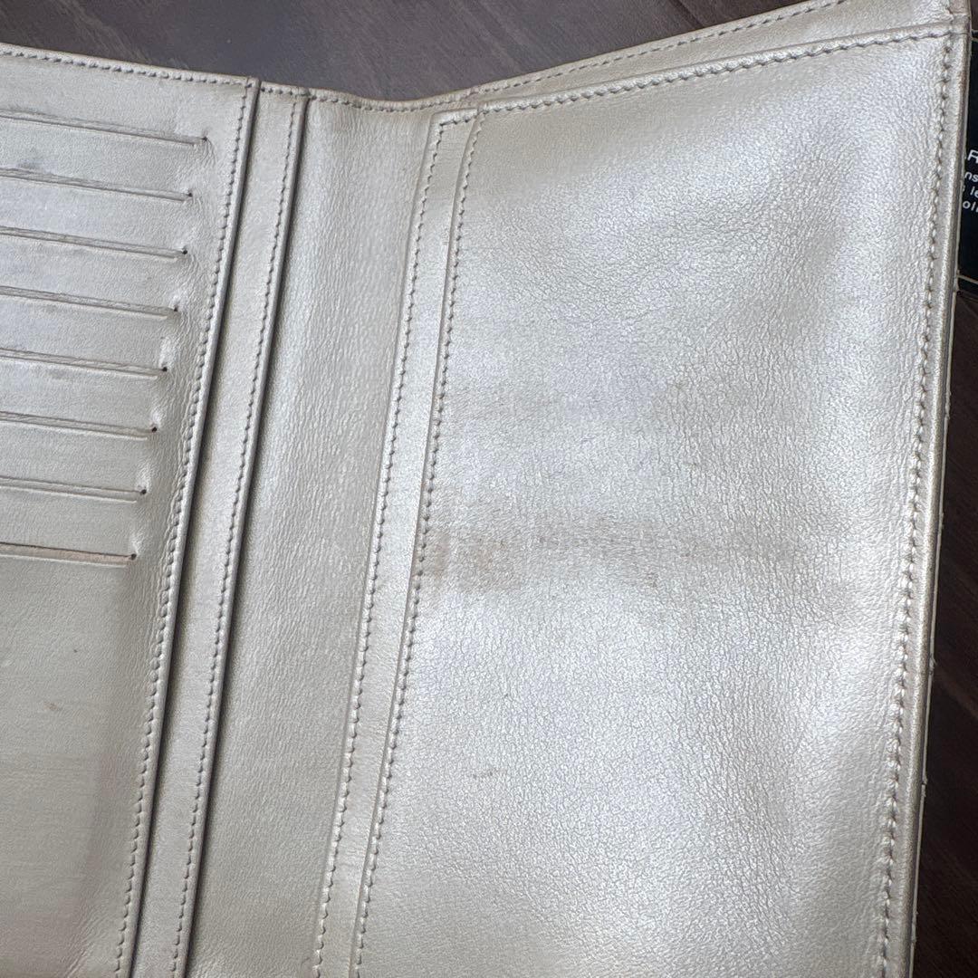 CHANEL ベージュ　長財布