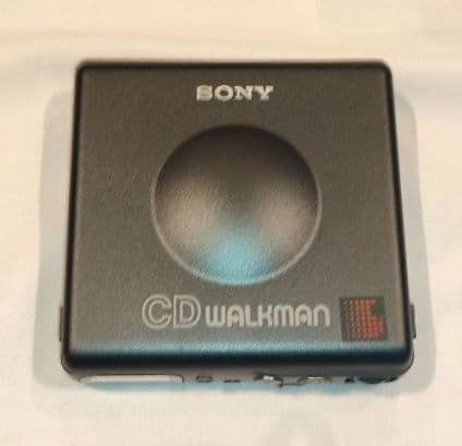 SONY CDウォークマン D-82