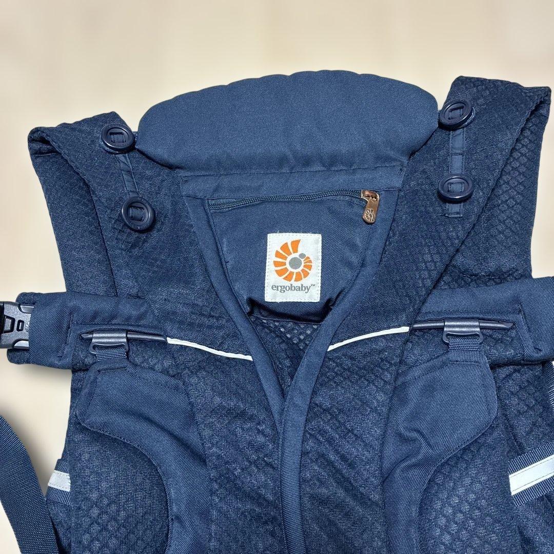 人気！エルゴの抱っこひも　オムニブリーズ　ミッドナイトブルー