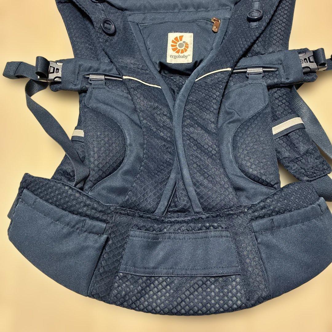 人気！エルゴの抱っこひも　オムニブリーズ　ミッドナイトブルー
