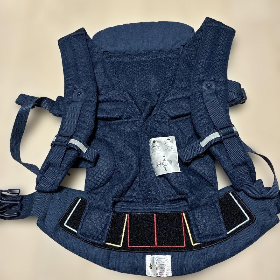 人気！エルゴの抱っこひも　オムニブリーズ　ミッドナイトブルー