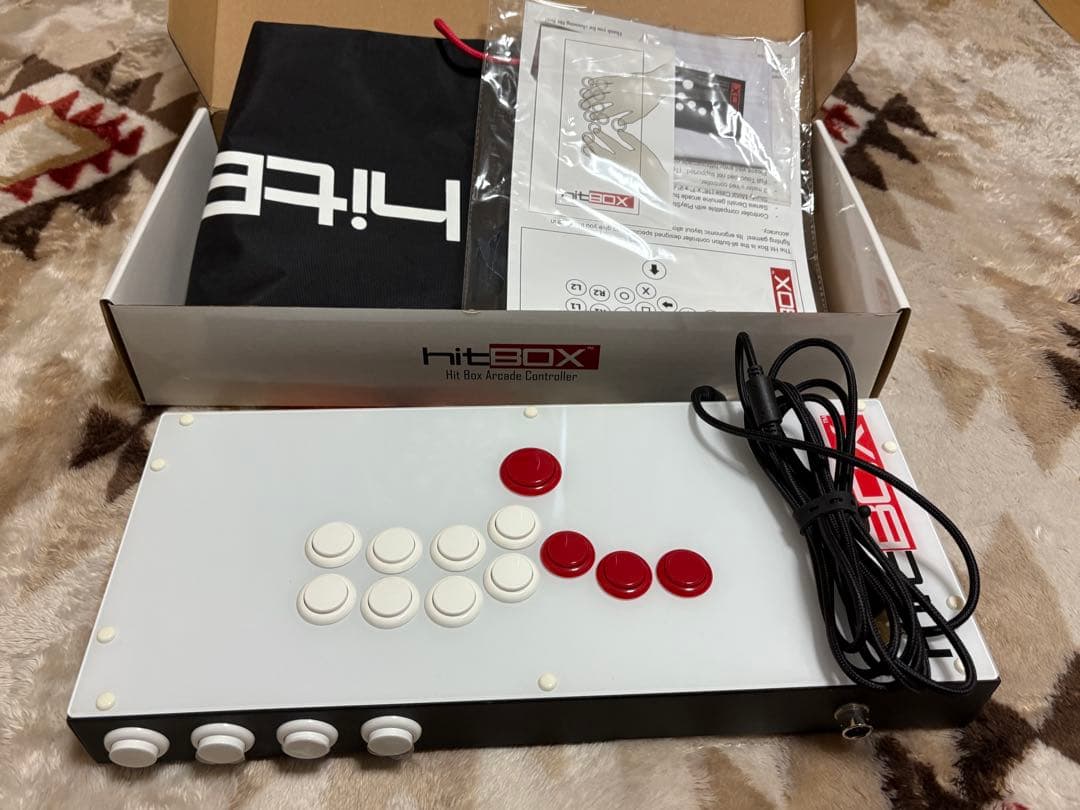 hitBOX アーケードコントローラー ホワイト/レッド