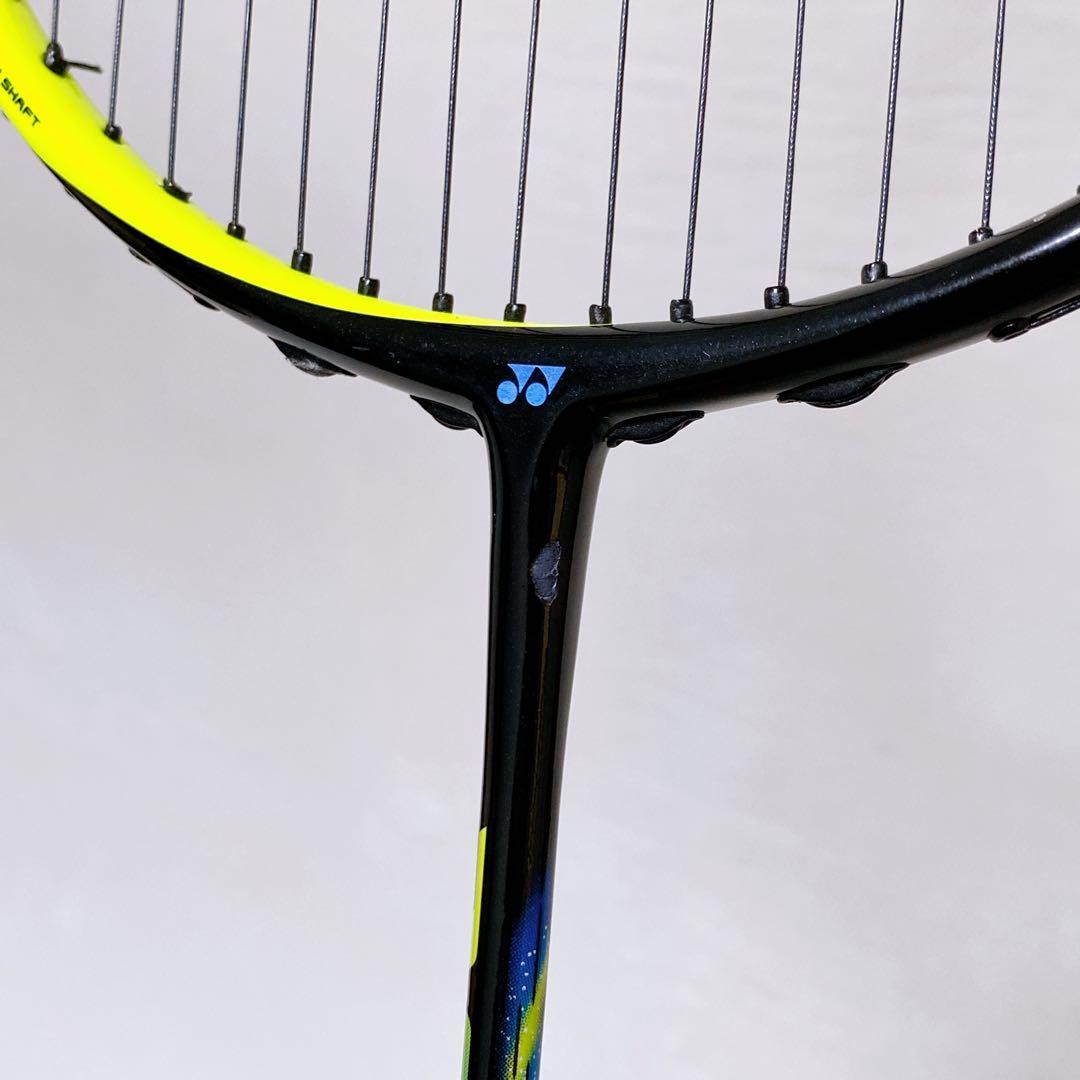 美品　YONEX　ASTROX77 アストロクス77　3UG5　バドミントン