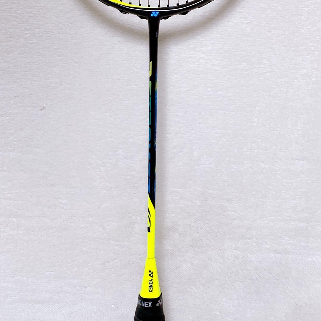美品　YONEX　ASTROX77 アストロクス77　3UG5　バドミントン