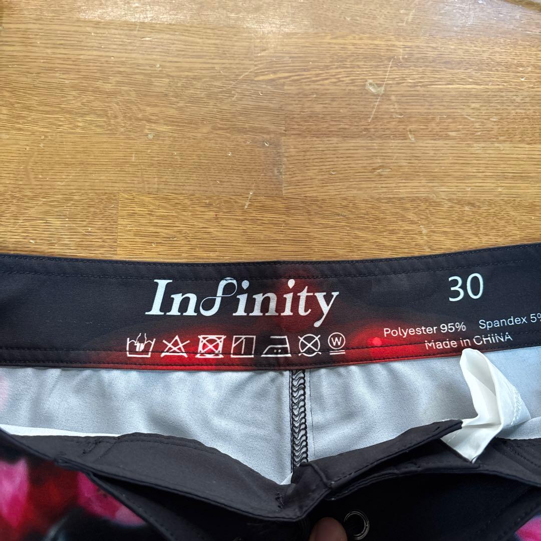 Infinity インフィニティ　サーフパンツ30インチ