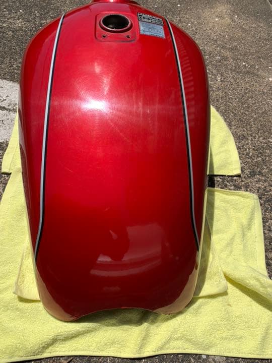 kz７５０E ガソリンタンク