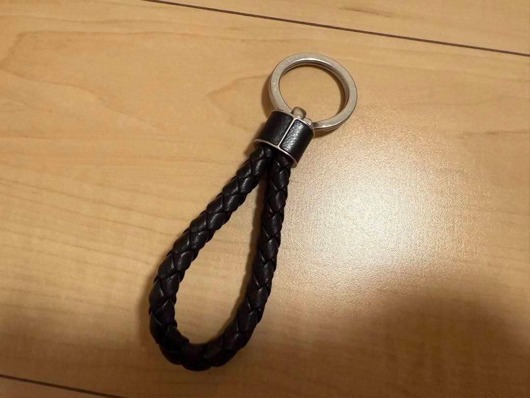 BOTTEGA VENETA ブラック レザー キーホルダー