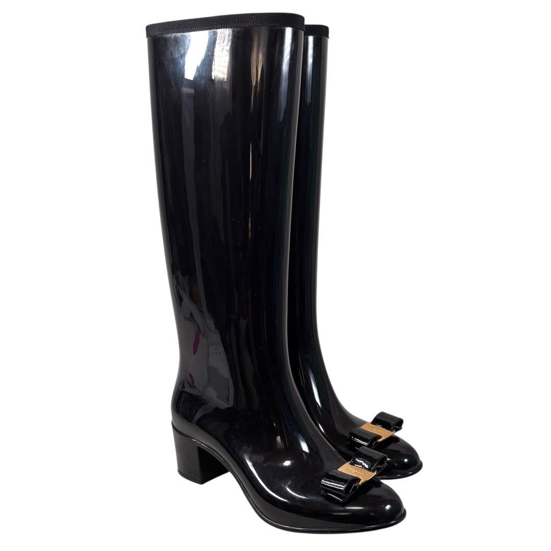 美品 サルヴァトーレ フェラガモ 6 23.5 ヴァラ レインブーツ ブラック