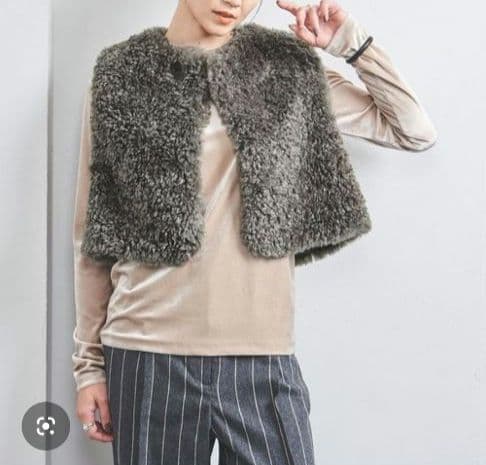 eansa様【新品】HYKE◎FAUX SHEARLING VEST ボアベスト