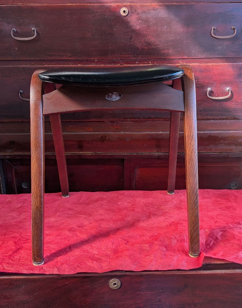 秋田木工　剣持勇　スタッキングチェア　アンティーク家具　黒