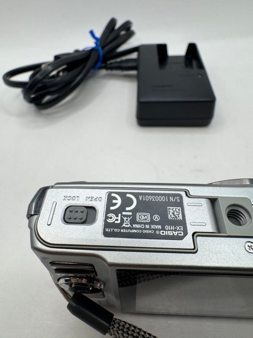 CASIO EXILIM EX-H10 コンパクトデジタルカメラ