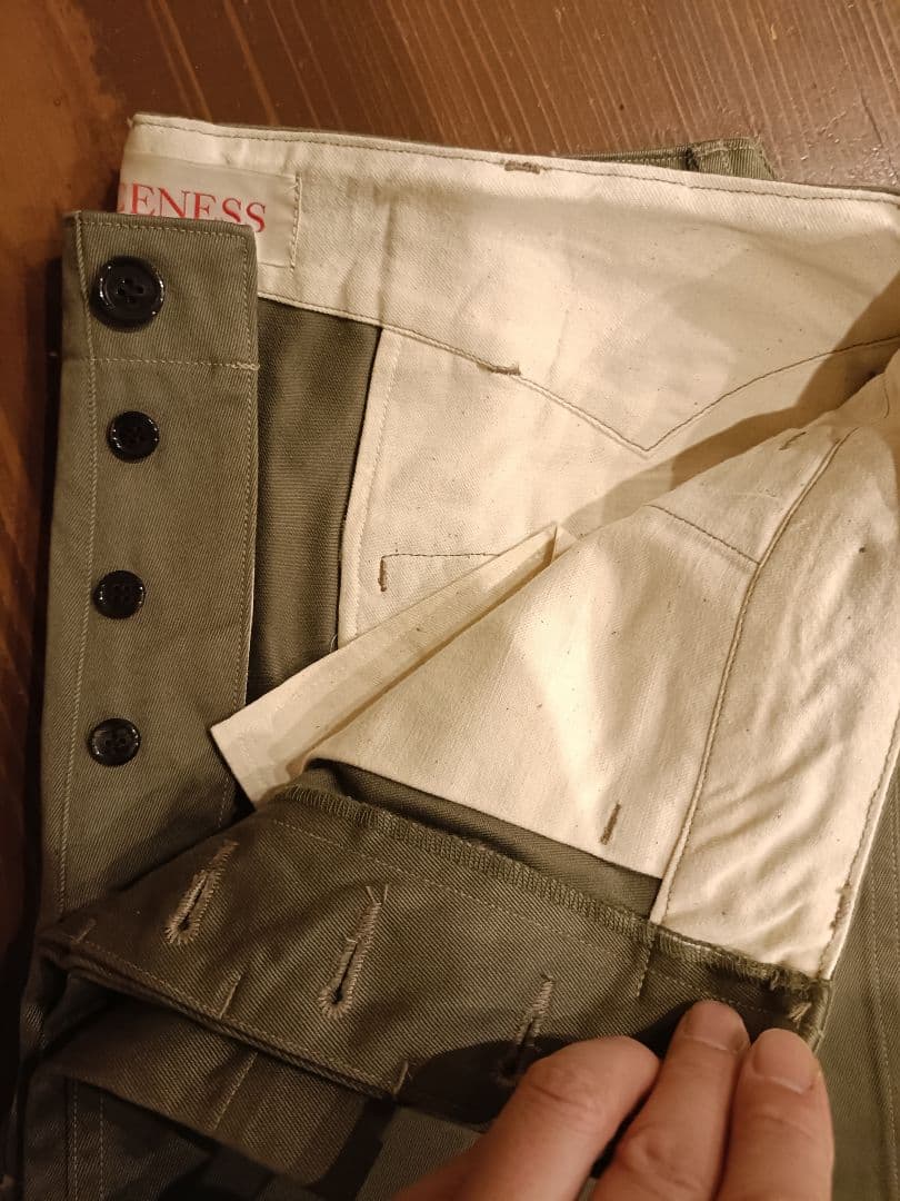 NICENESS WEBB オリーブ Mサイズ