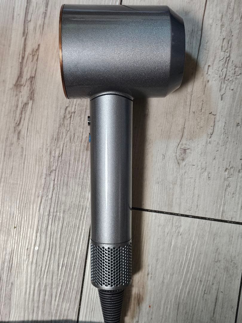 圧倒的最安　保証付　ダイソン　メンテナンス済　dyson 最新hd15　コッパー