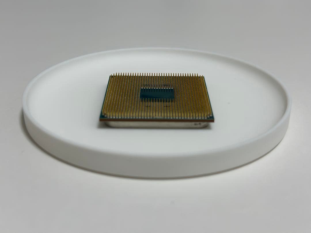 CPU AMD Ryzen 7 3700X