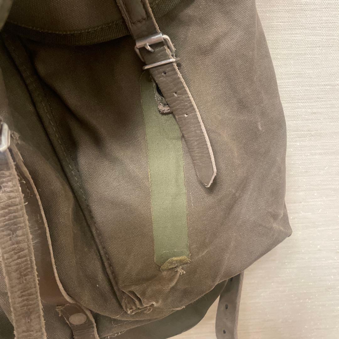 ドイツ軍　山岳部隊　バックパック　キャンバス　レザー　カーキ　ミリタリー
