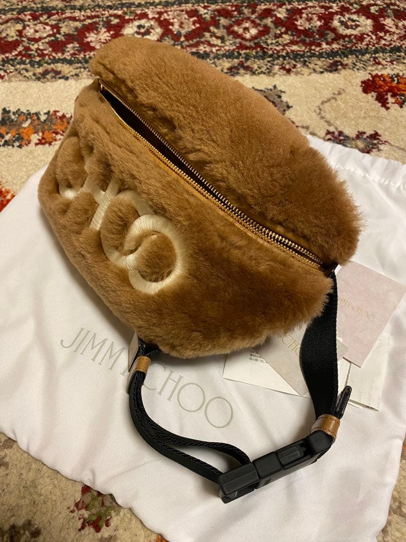 美品　ジミーチュウ　ボディバッグ　クロスボディ