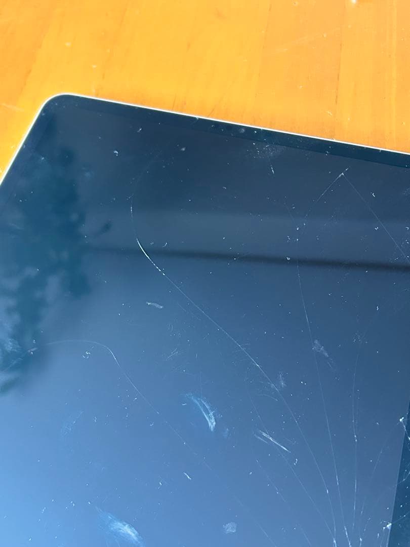 iPad Pro 12.9inch 第6世代 中古品割れ