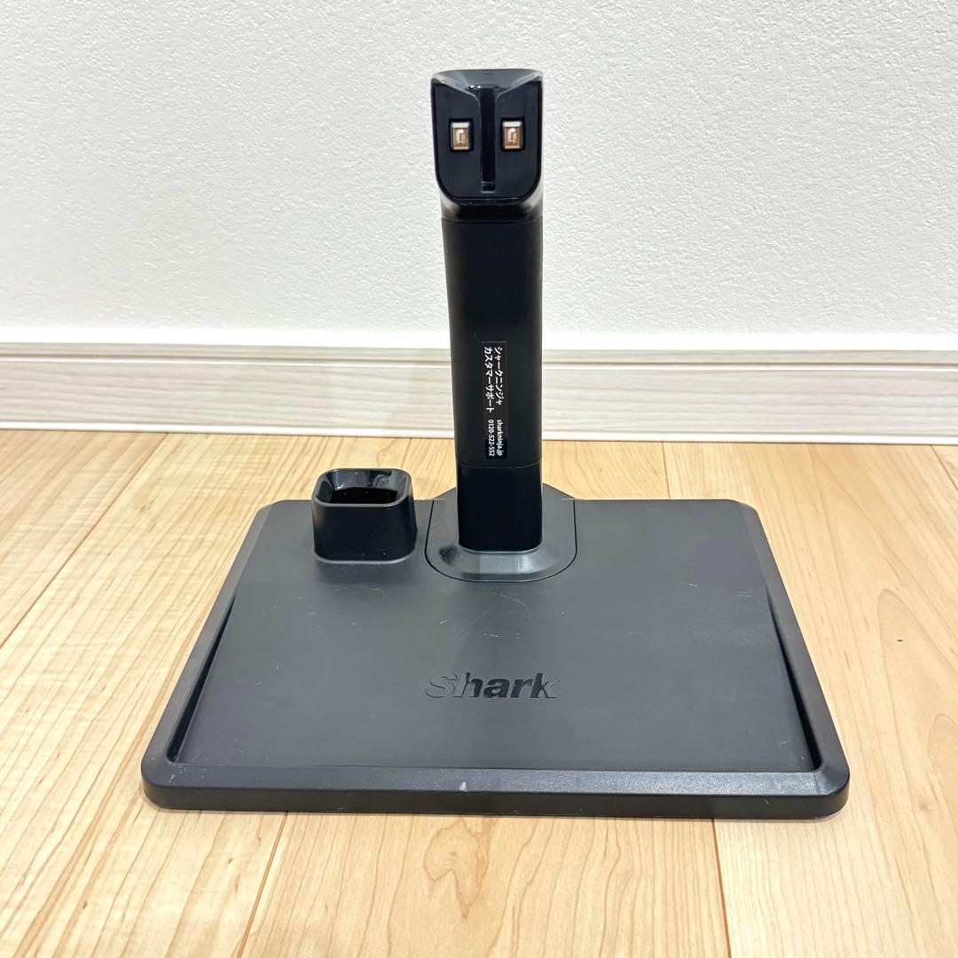 【美品】SHARK シャーク　LC400JWH コードレスクリーナー　掃除機