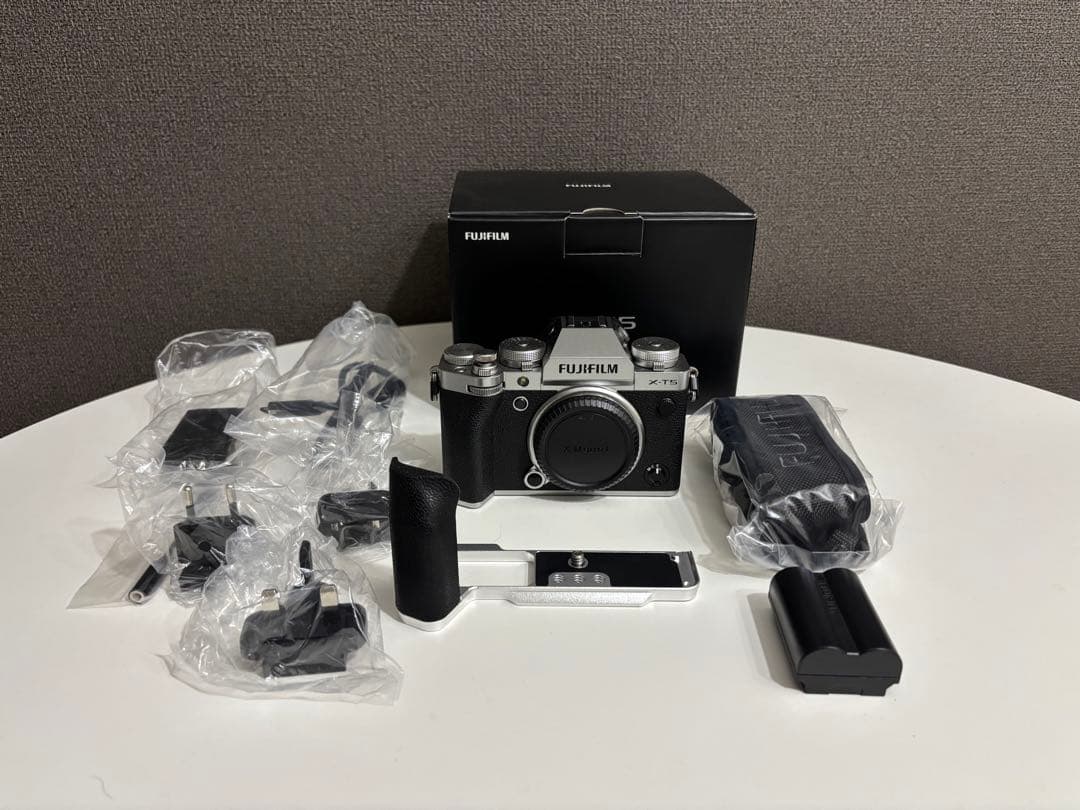 【美品】 FUJIFILM X-T5
