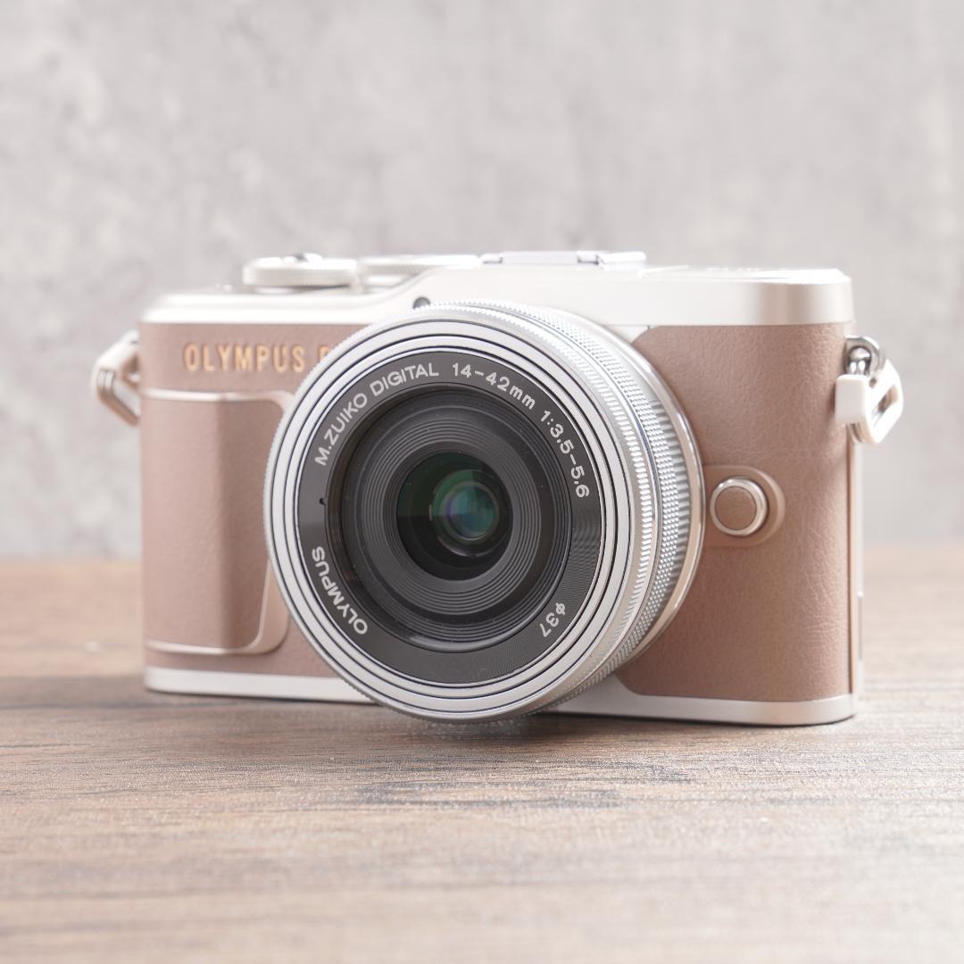 おまけなし！✨OLYMPUS PEN E-PL10　947-1