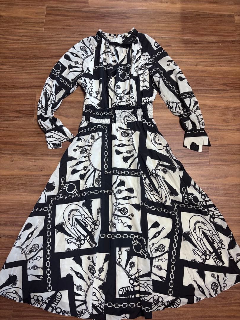 PINKY & DIANNE コントラストプリントワンピース36