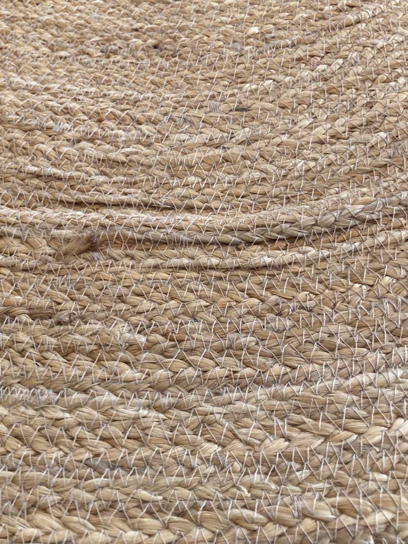 zara ナチュラルジュート円形ラグ 直径約208㎝　ホツレあり。