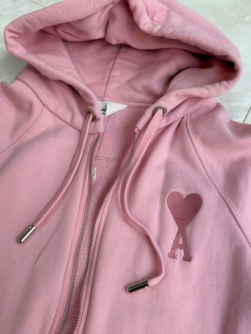 専用AMI ピンク ハート刺繍 パーカー