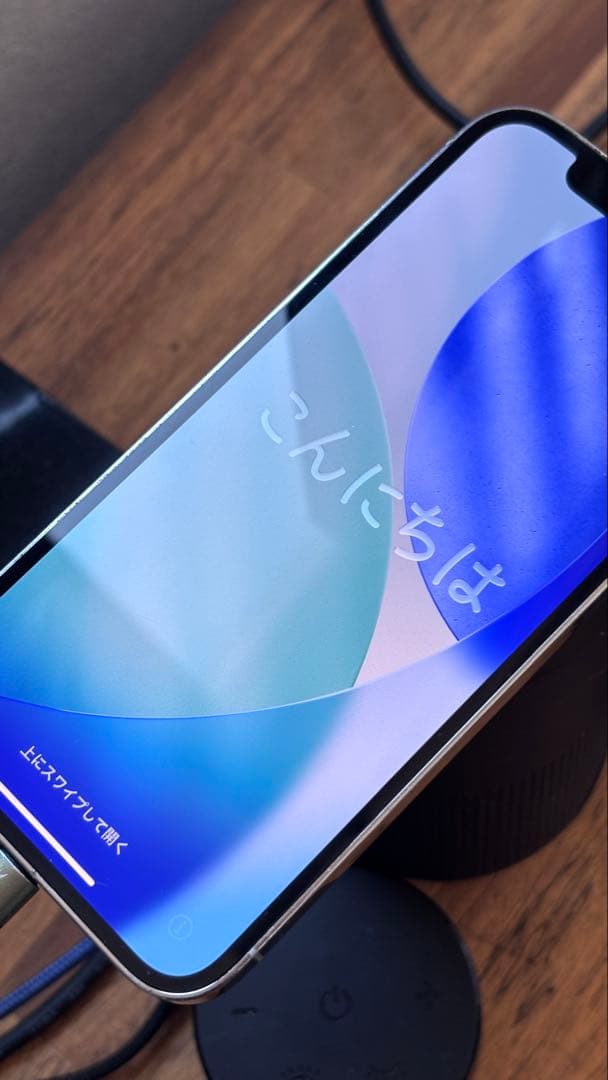 Apple iPhone 12 Pro ホワイト 本体　※画面に小さな傷あり