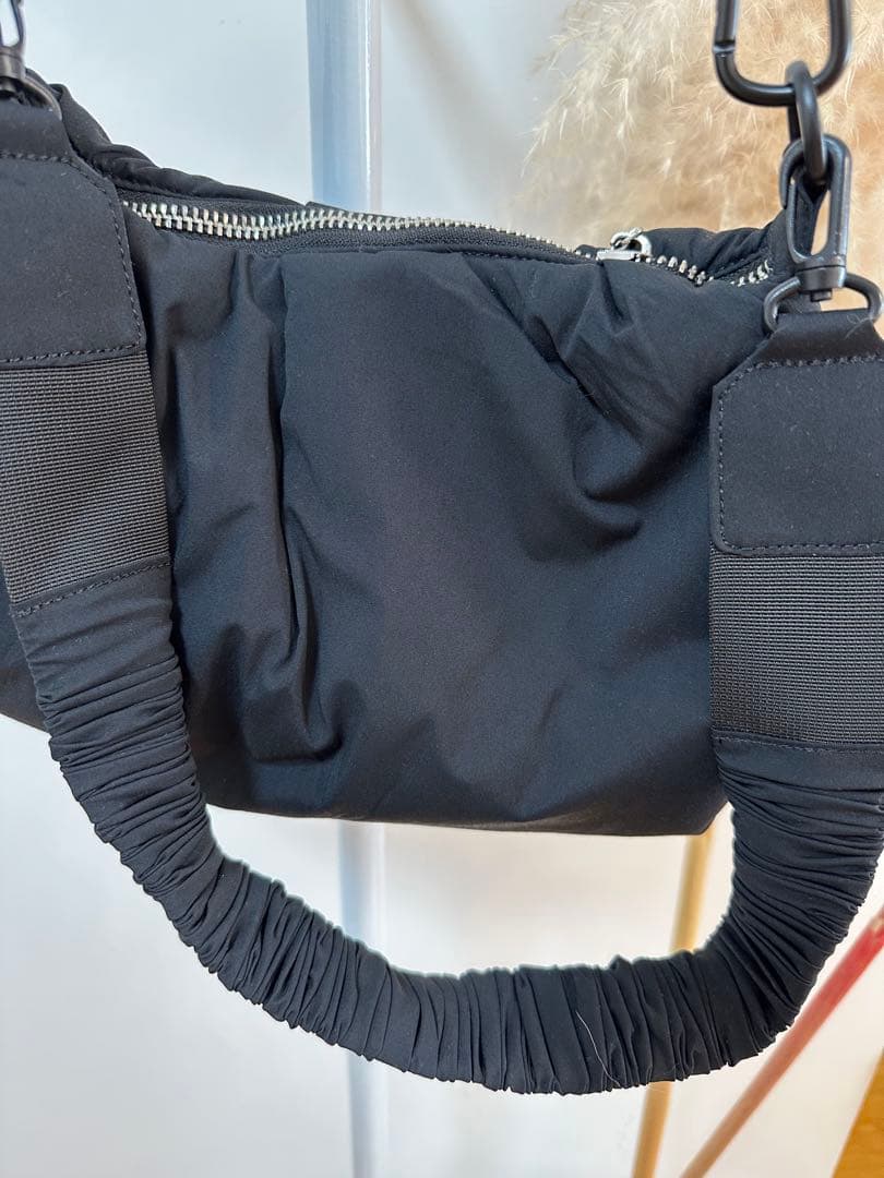 emmi×KEEN新品同様⭐️GATHER SHOULDER BAGギャザーバック