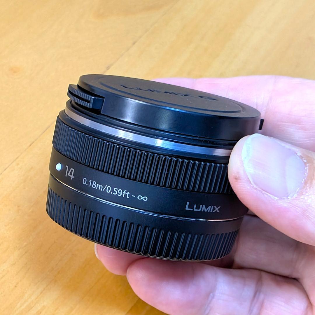 LUMIX H-H014A-K 単焦点レンズ 14mm F2.5 Φ46