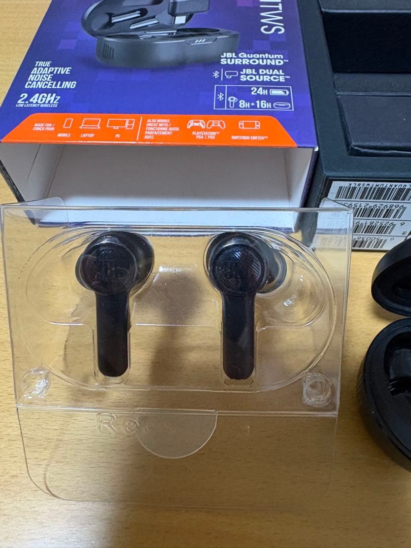 イヤホン JBL QUANTUM TWS BLACK