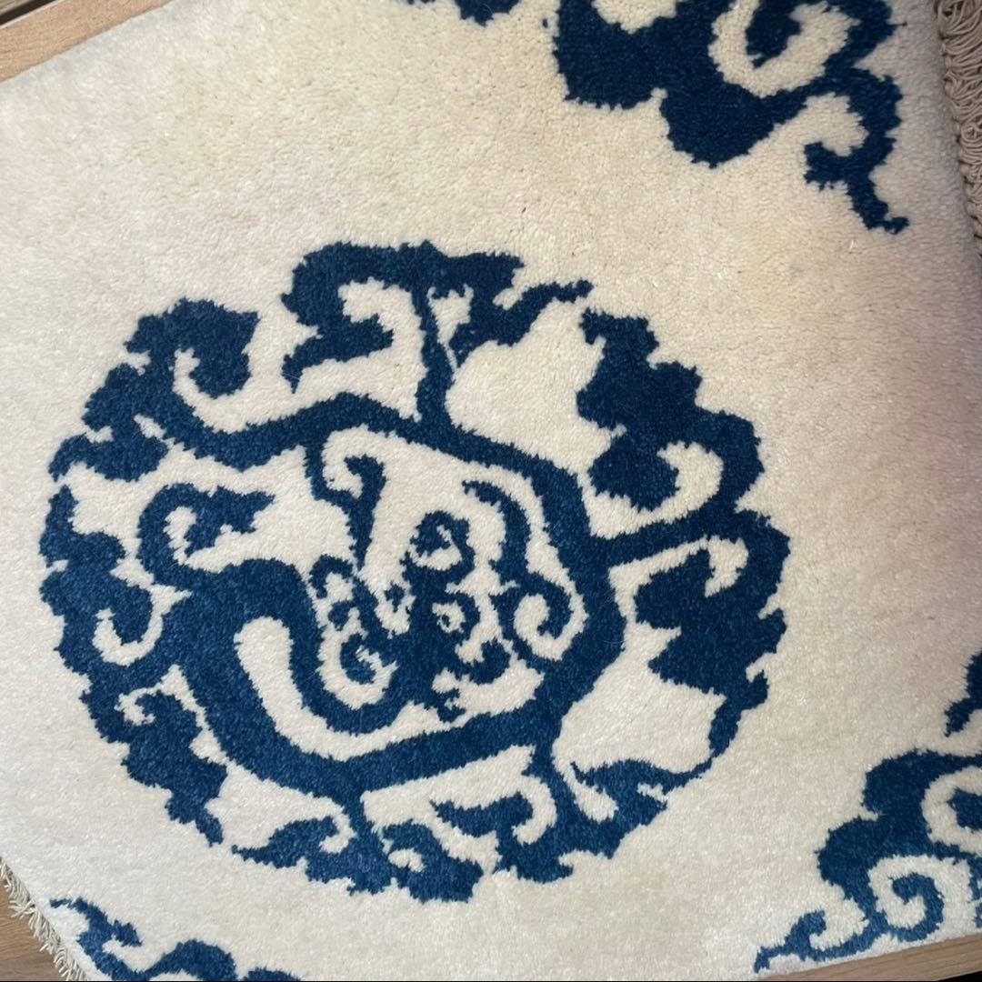 美品　MUNI ムニ絨毯　ラグ特大　クッション