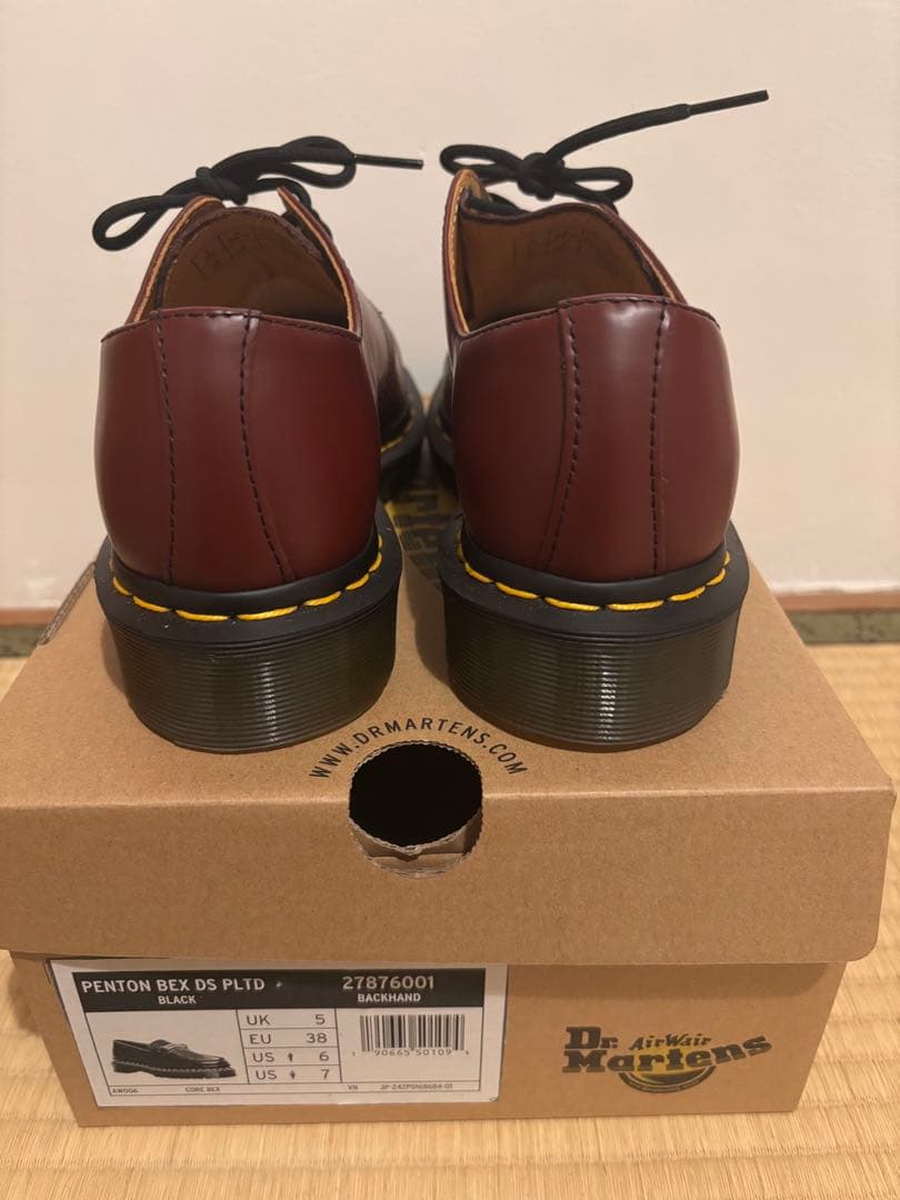 Dr. Martens バーガンディ 3ホール