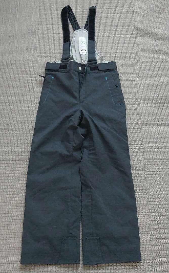 ☆超美品☆　DESCENTE　デサント　ジュニアスキーウェア　140サイズ