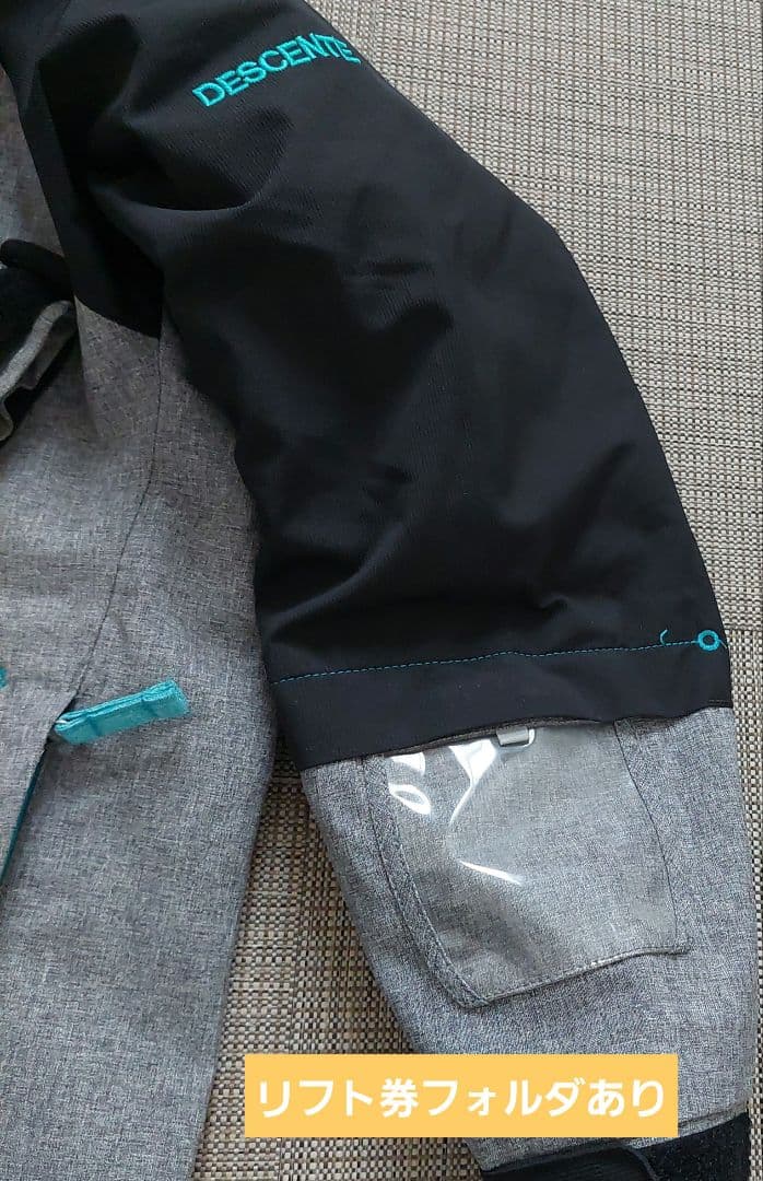 ☆超美品☆　DESCENTE　デサント　ジュニアスキーウェア　140サイズ