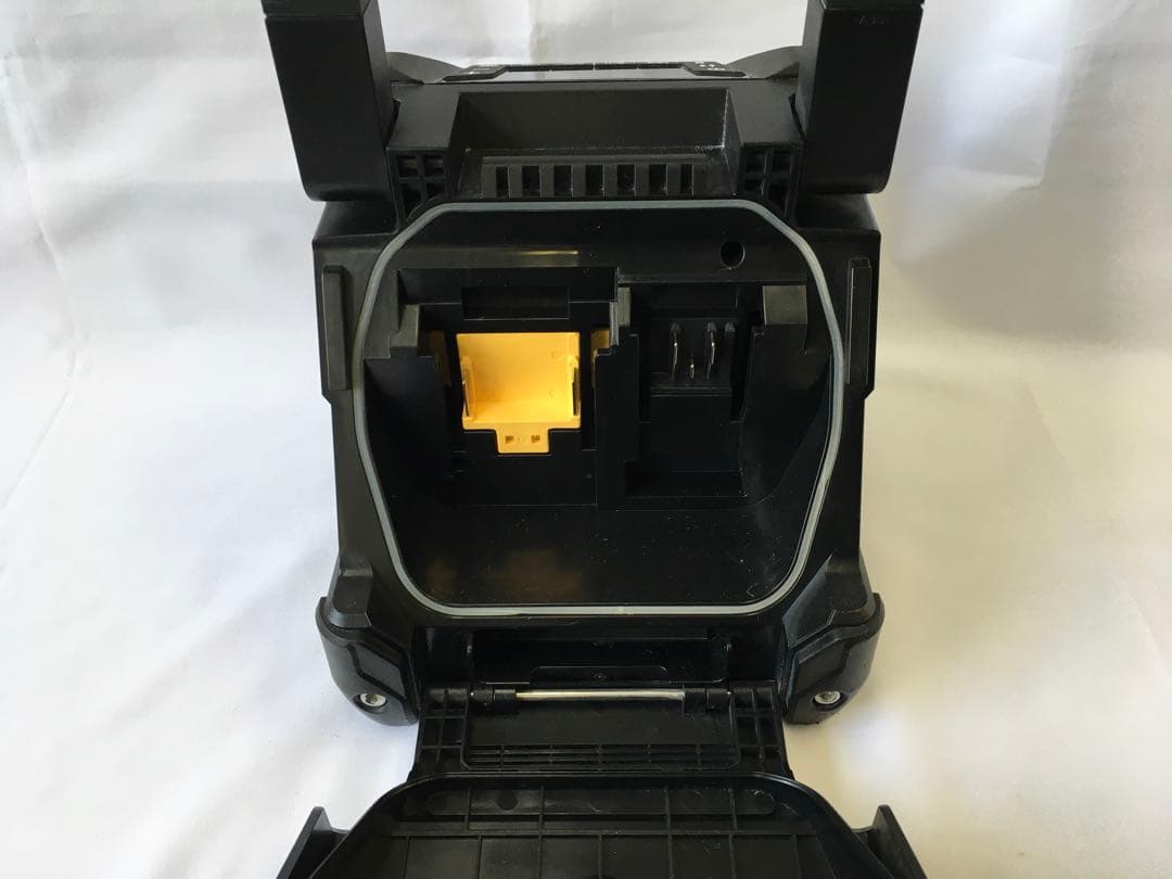 マキタ　Bluetooth ワイヤレススピーカー MR203 本体のみ