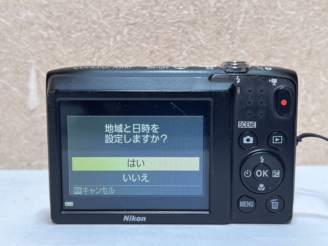 NIKON COOLPIX A100 デジタルカメラ レッド