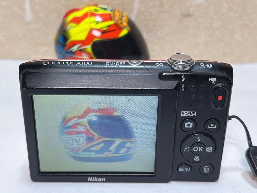 NIKON COOLPIX A100 デジタルカメラ レッド