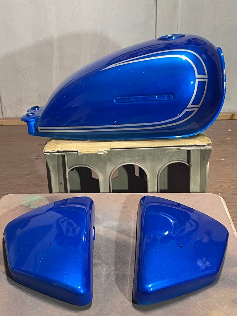 GN125 タンク　サイドカバー　新品タンク！