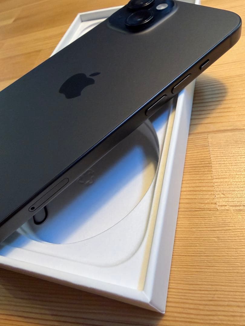 Apple iPhone15 ブラック