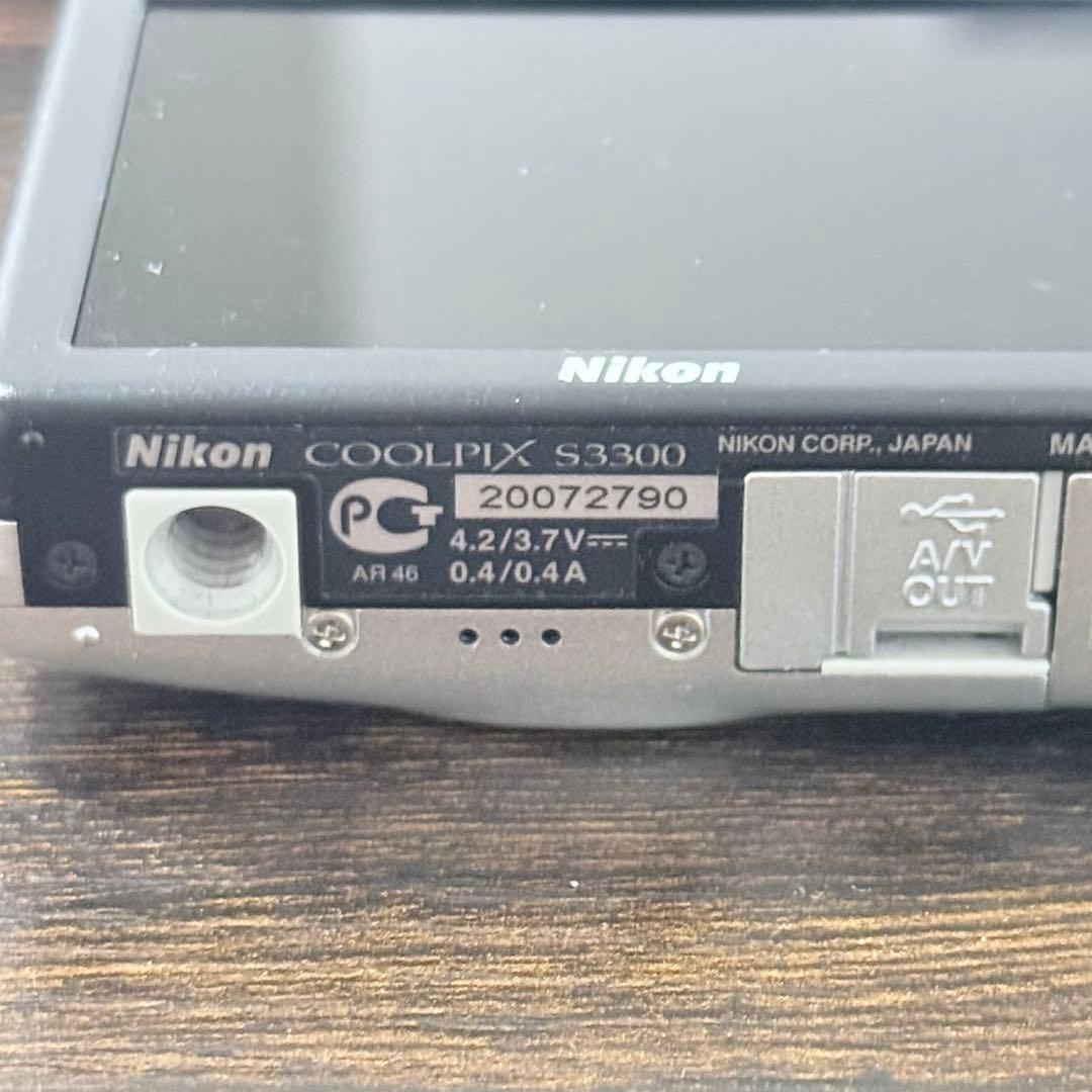 デジカメ　Nikon coolpix S3300